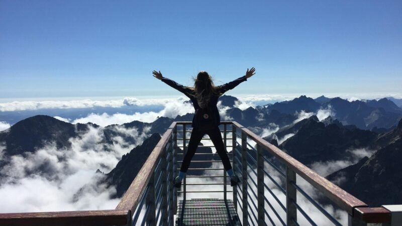 FROM FUMBLING TO FEARLESS – BUILDING CONFIDENCE AS AND ARCHITECT AND INTERIOR DESIGNER